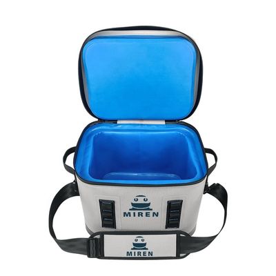 Colore grigio chiaro del dispositivo di raffreddamento dello zaino isolato impermeabile su misura per il picnic